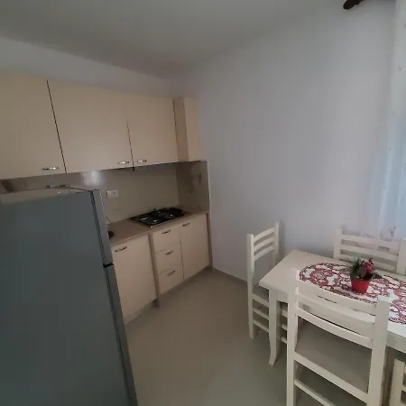 Guest House Vlore 3*