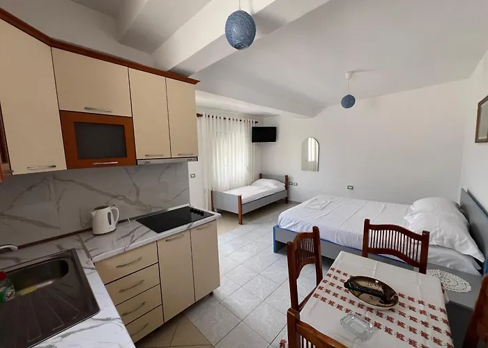 ゲストハウス Guest House Vlore 3*