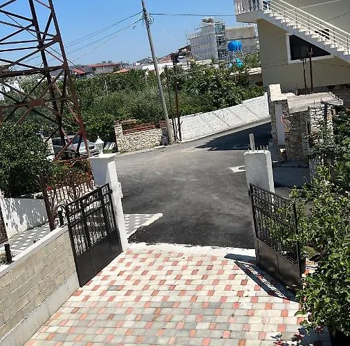 Πανσιόν Guest House Vlore